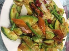 炒小窝瓜-金台阶鱼馆(于桥水库店)
