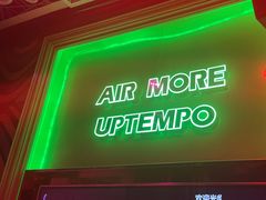 -ONE LOVE PARTY KTV(綦江万达店)