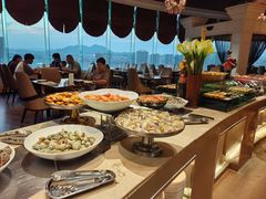 -荣誉国际酒店-云顶旋转餐厅