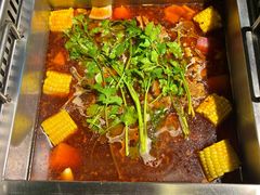 藤椒红油羊蝎子-泽成冰煮羊火锅(中正天街店)