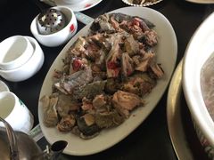 -东巴谷野生菌火锅餐厅
