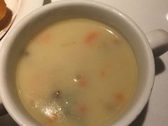 土豆蘑菇浓汤-斗牛士牛排(南京东路店)