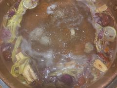 -洱火云南酸菜牛肉火锅(石景山当代商城店)