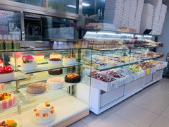 面包甜点陈列柜-幸福蛋糕坊(金顶街店)