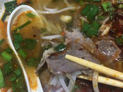 -遵义虾子张六羊肉粉(普陀路店)