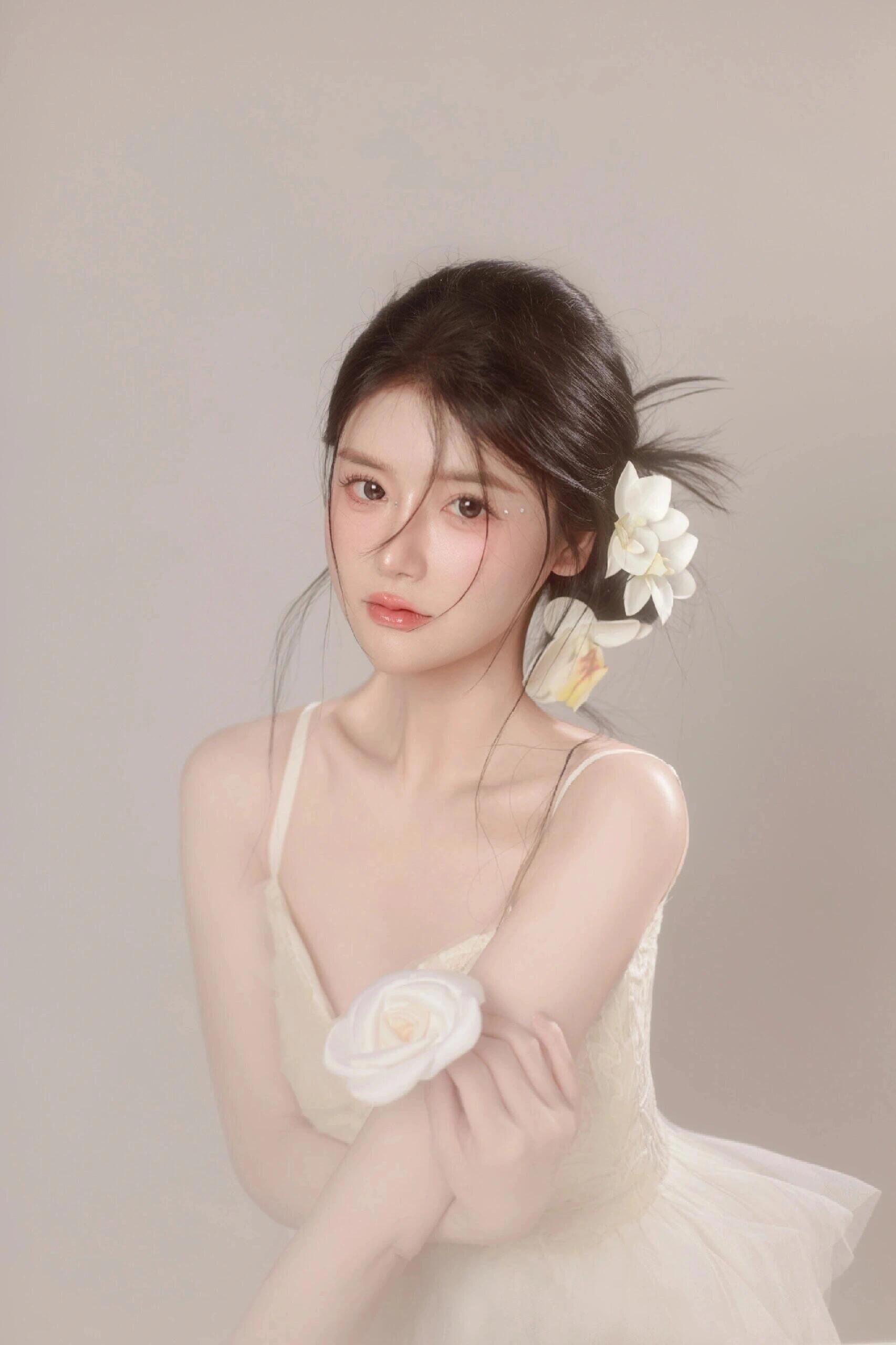 日常碎片plog 
太爱这种清新通透自然的妆容啦🌸
韩系清晰少 