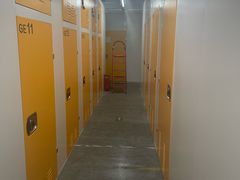 -安东易迷你自助仓储寄存仓库(顾戴路店)