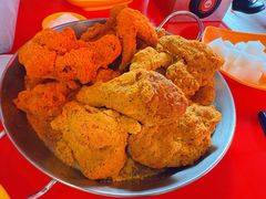 -BHC炸鸡(明洞总店)