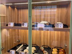 面包甜点陈列柜-野上麦田(中贸广场店)