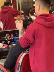 -东方先生国潮男士理发馆