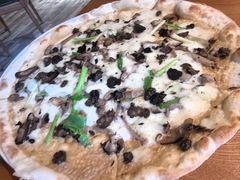 -JINNS锦时 steak&pizza(浸信会礼拜堂旧址店)