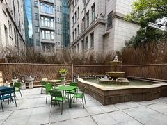 -潮一不贰·法式甜品·生日蛋糕·西式简餐(外滩店)