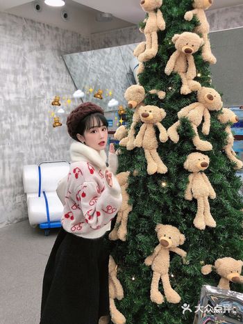 上海最可爱的小熊圣诞树就在这里