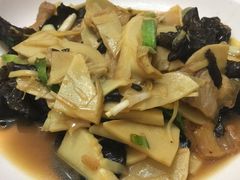 -天目湖刘老四农庄