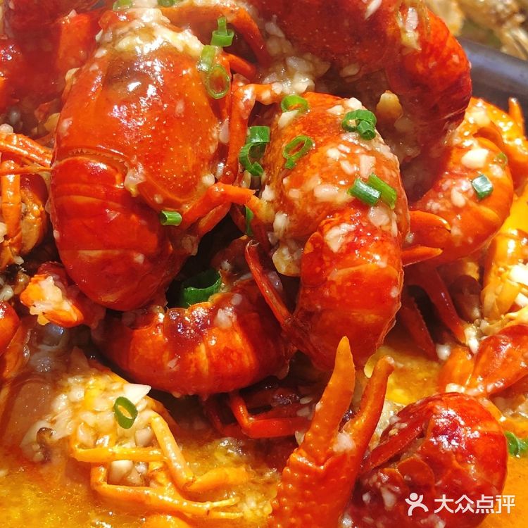 浦东美食街精品龙虾馆 虾雨小龙虾美妙好滋味！