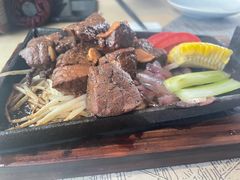 -穹六人间 people 6(岳阳路店)