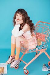-onlygirl摄影美学馆高端定制(江滩店)