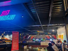 -极限PLAY运动娱乐新世界·团建派对表演休闲馆·室内高空游乐园