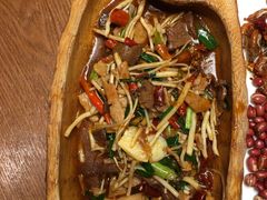 -老滇山寨•云南特色菜•地方菜•民族风情歌舞表演(金碧店)