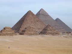-吉萨金字塔群
