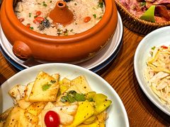 -老滇山寨•云南特色菜•地方菜•民族风情歌舞表演(金碧店)