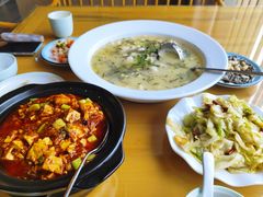 -严记小天府酸菜鱼(西四路店)