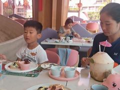 -水桶王国主题餐厅·聚会·生日派对·亲子活动·家庭套餐(亚龙湾希尔顿店)