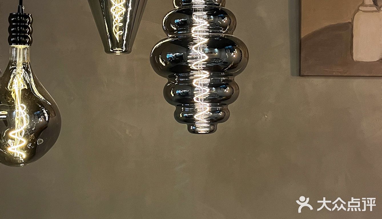 成都首家！灯具咖啡精酿小酒馆！荷兰CALEX～