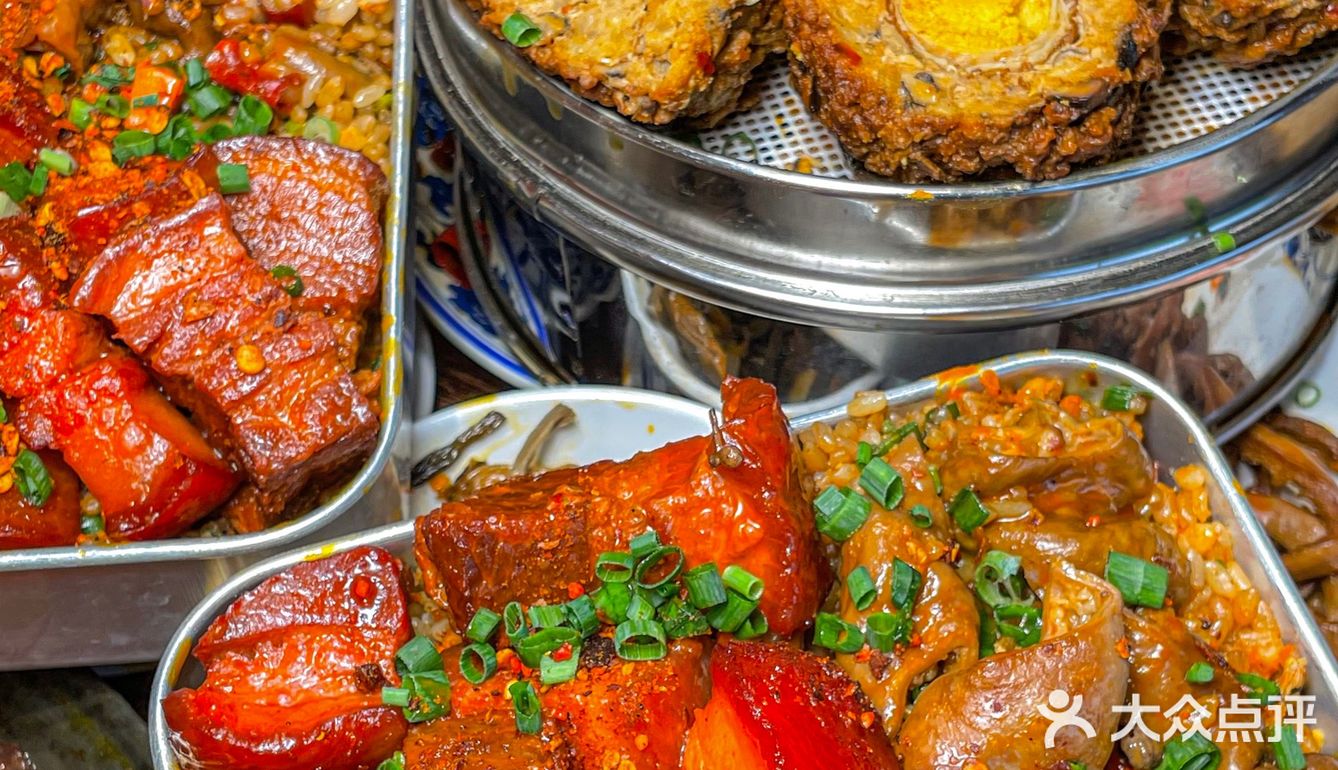 为了这家肥肠圆子蛋炒饭我愿意允远就在成都‼️