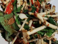 -野山舂·贵州现舂酸汤火锅(鸿通城店)