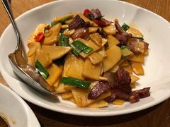 腊肉炒本地时令鲜笋-宁波柏悦酒店·钱湖渔港