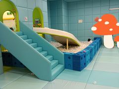 -小小王国亲子游泳俱乐部(锦辉中心)