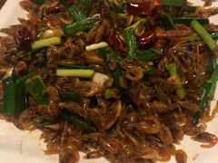 -临江餐馆二楼美食部落