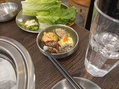 鳗鱼寿司卷-本苑烤肉自助餐厅