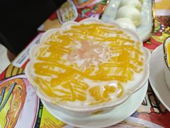 杨枝甘露配雪糕-甜心妈妈·榴莲星级糖水(北京路总店)
