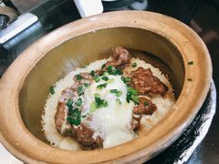 窝蛋牛肉饭-红星光发煲仔饭(文海店)