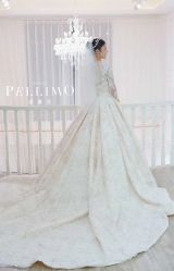 -派丽莫Pellimo原创设计婚纱品牌