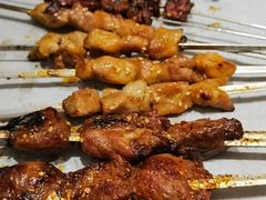 -街角等你.大连海鲜烧烤.经典铁板海鲜串(西安路店)