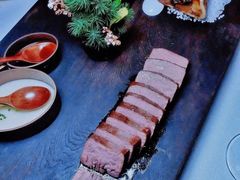 熟成&nbsp;35天牛舌佐海博瑞鱼子酱-弦月窗LUNETTE BY AMANDA(复兴路店)