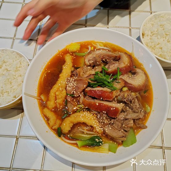 秘制烧鹅饭(职教园180号)