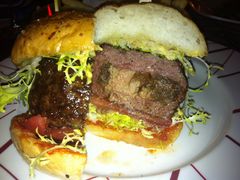 -db Bistro & Oyster Bar by Daniel Boulud(滨海湾金沙店)