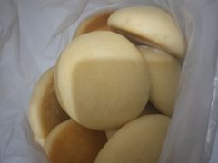 -昆明冠生园·蛋糕·面包(朗悦湾店)