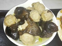 自制肉圆木耳毛豆-陆振兴(东环店)