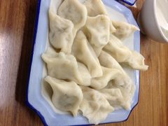 鲜肉芹菜饺子-乐回头饺子店