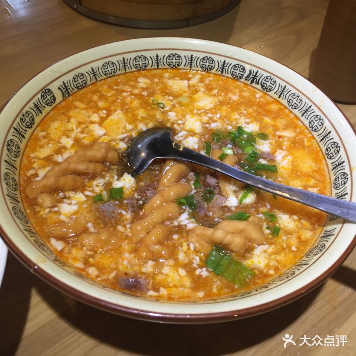 小六汤包(雁南路店)酸辣豆花图片 - 第1张