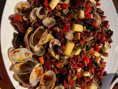-临界音乐酒馆·小龙虾·江湖菜(华熙LIVE·鱼洞店)