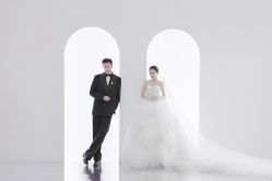 -喜爱高定婚纱摄影