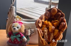 Mango Cream Egg Waffle