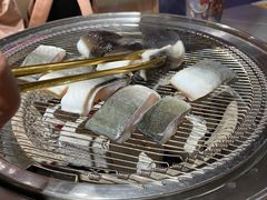 -围炉肉舍•炭烤活鳗•丹东海鲜烤肉(步行街店)