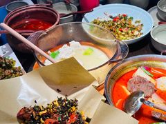 -叶芭蕉·铜锅酸汤牛肉(高铁吾悦店)